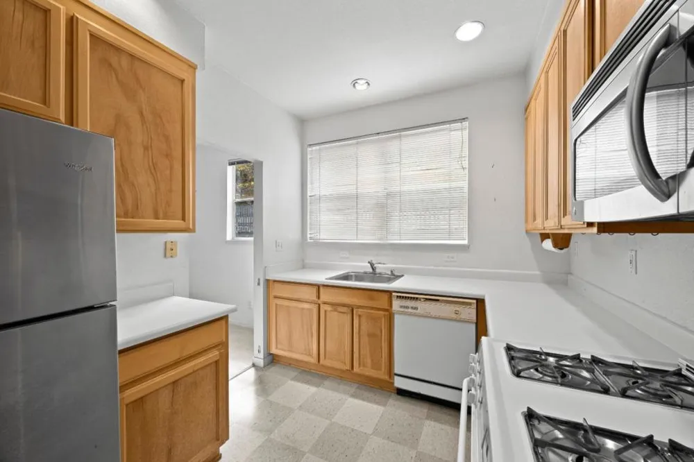 2080 S Delaware Street San Mateo, CA 94403