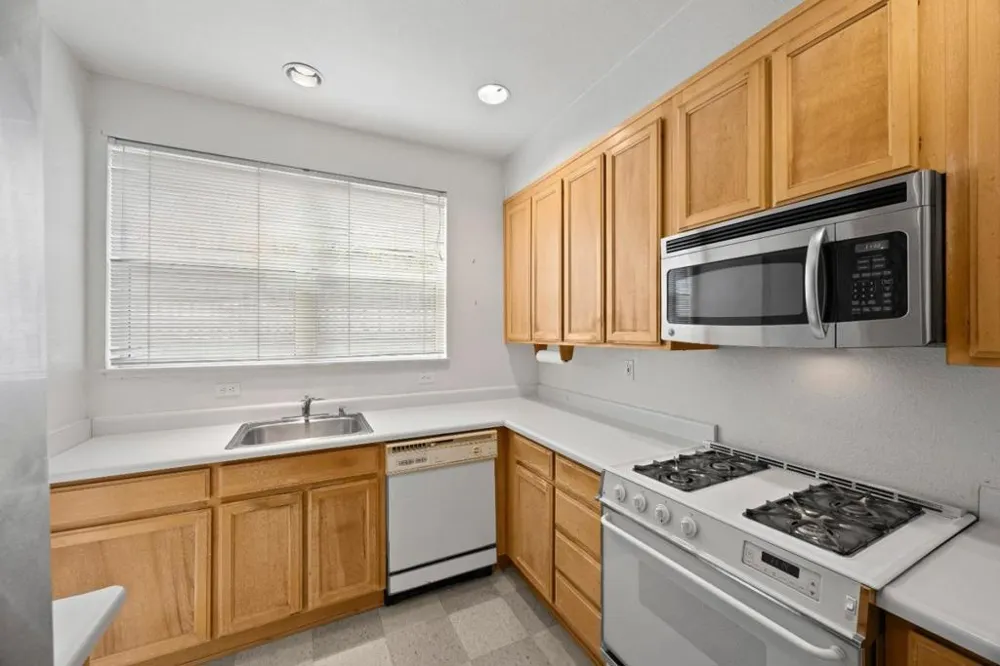 2080 S Delaware Street San Mateo, CA 94403