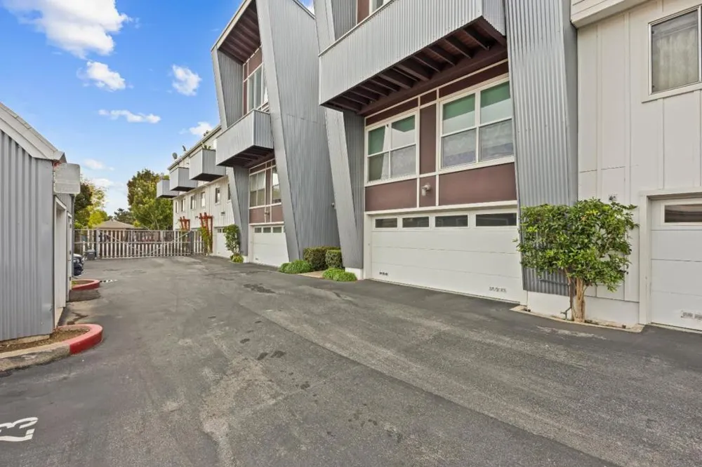 2080 S Delaware Street San Mateo, CA 94403