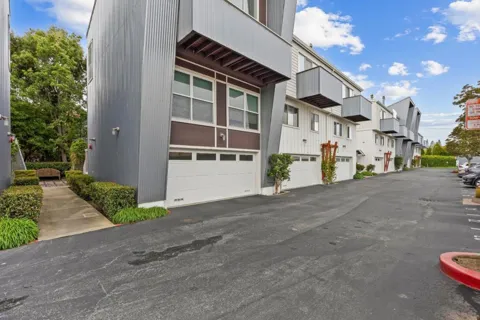 2080 S Delaware Street