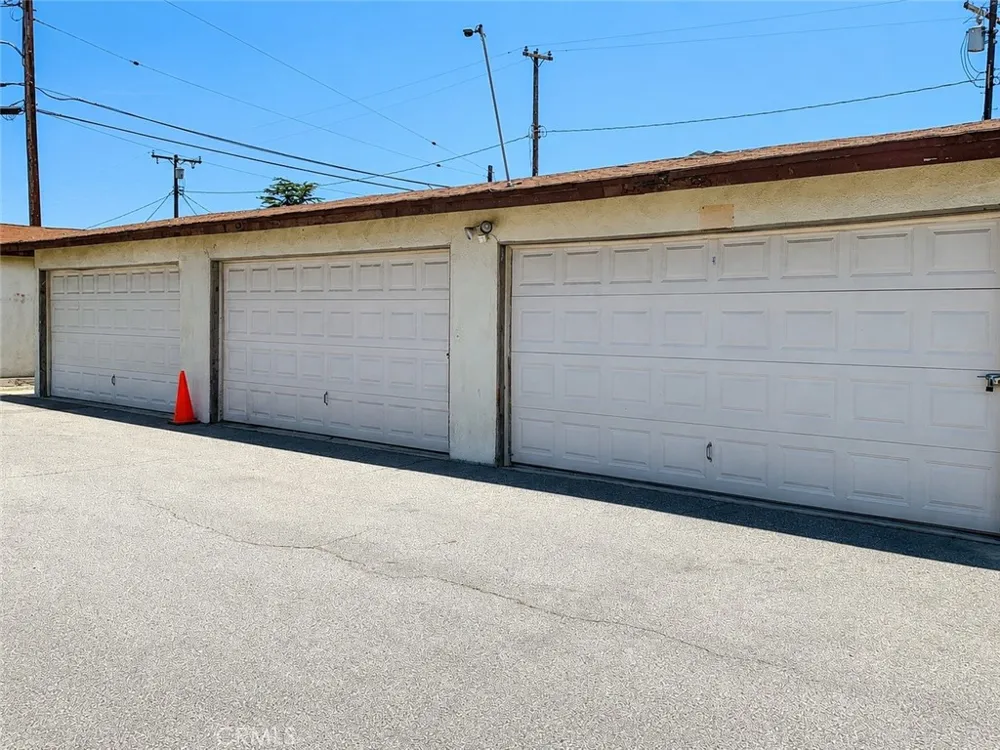 3411 W Orange #16 Anaheim, CA 92804