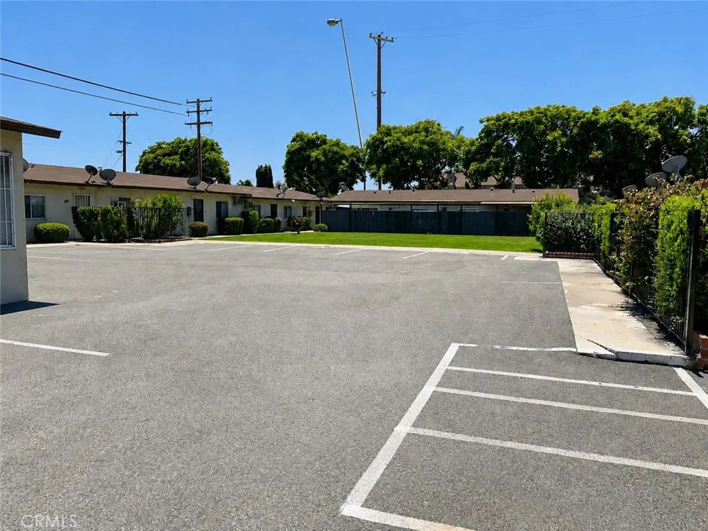 3411 W Orange #16 Anaheim, CA 92804