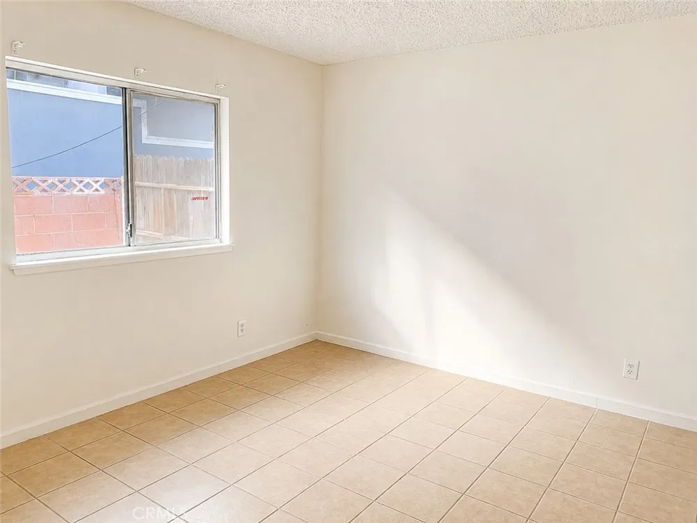 3411 W Orange #16 Anaheim, CA 92804