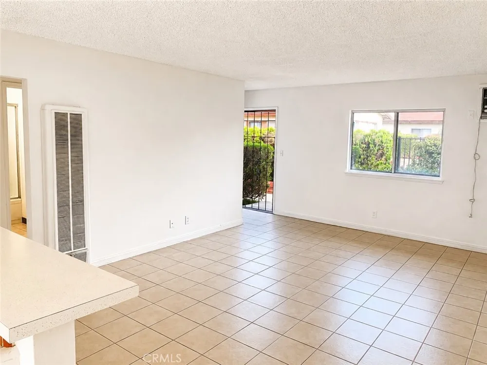 3411 W Orange #16 Anaheim, CA 92804