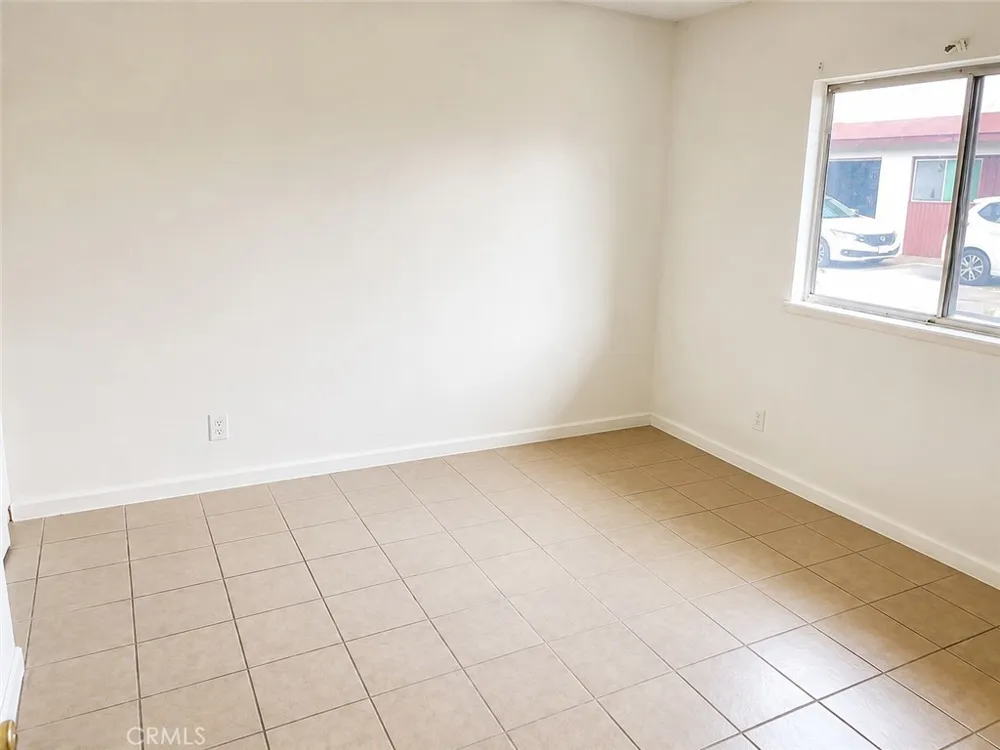 3411 W Orange #16 Anaheim, CA 92804