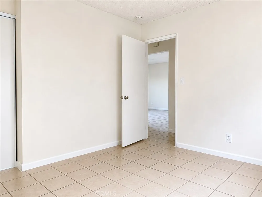 3411 W Orange #16 Anaheim, CA 92804