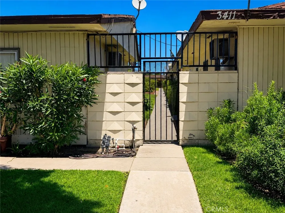 3411 W Orange #16 Anaheim, CA 92804