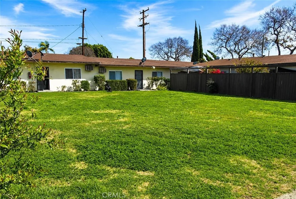 3411 W Orange #16 Anaheim, CA 92804