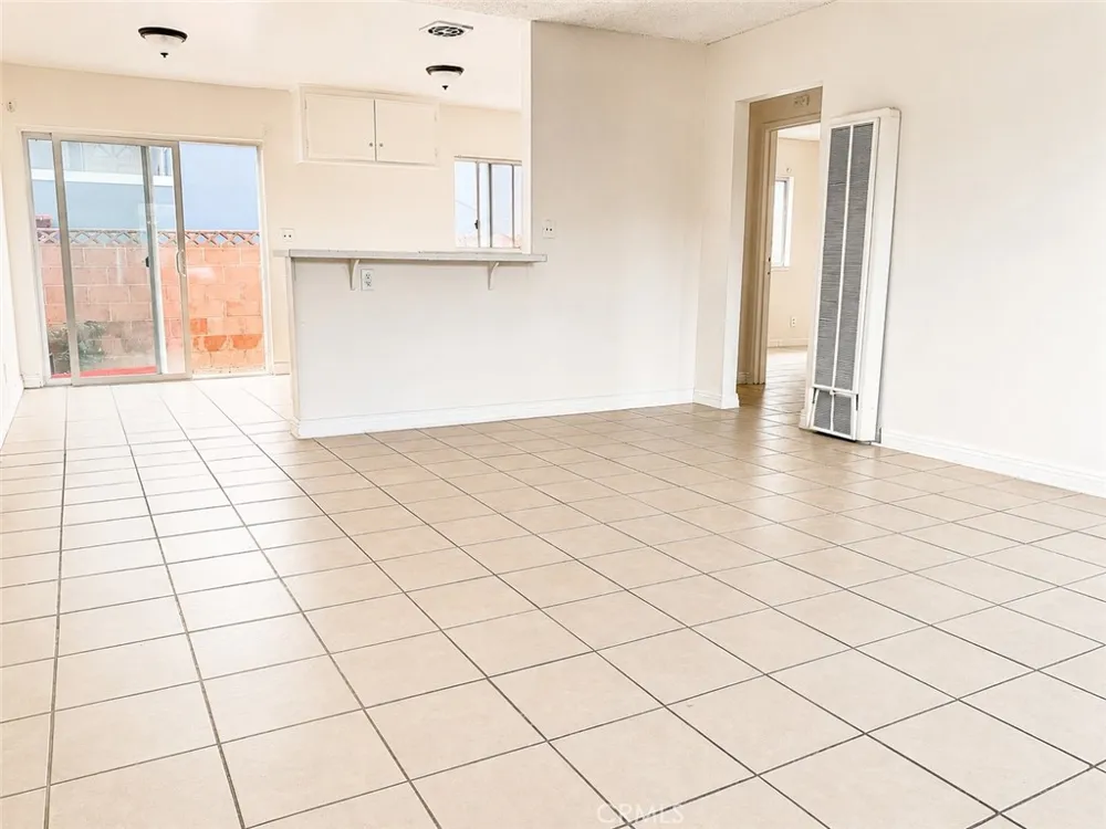 3411 W Orange #16 Anaheim, CA 92804