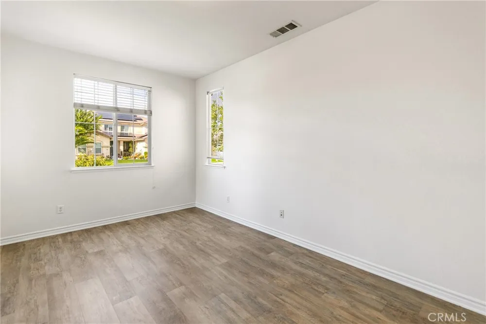 14351 Pointer Loop Eastvale, CA 92880