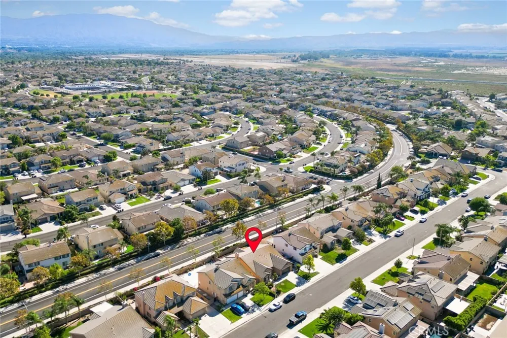 14351 Pointer Loop Eastvale, CA 92880