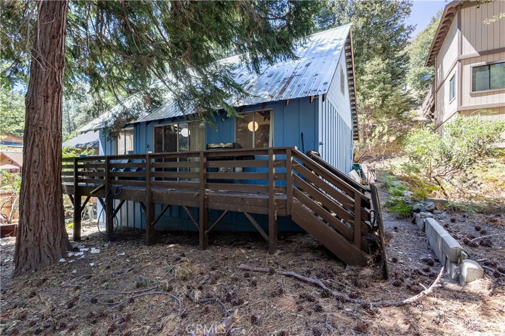 5895 Robin Oak Angelus Oaks, CA 92305
