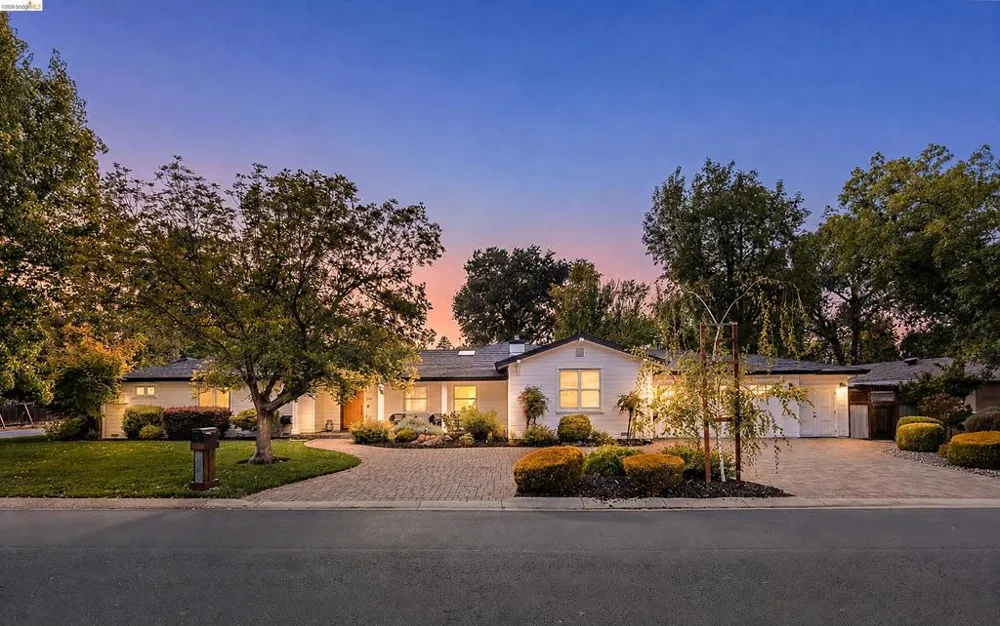 280 Stevenson Dr Pleasant Hill, CA 94523