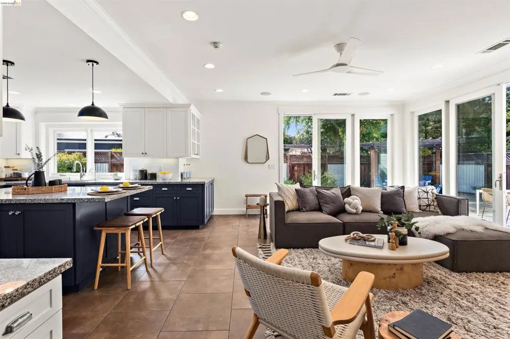 280 Stevenson Dr Pleasant Hill, CA 94523