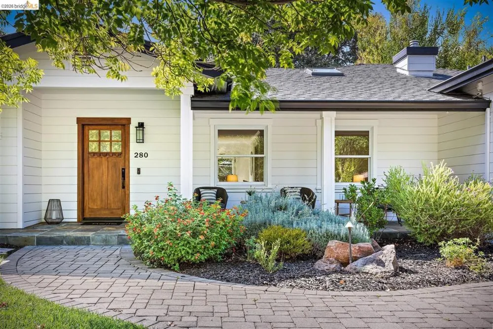 280 Stevenson Dr Pleasant Hill, CA 94523