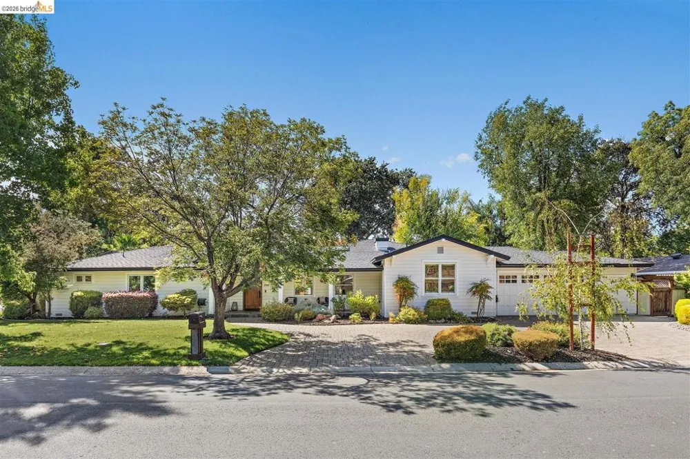 280 Stevenson Dr Pleasant Hill, CA 94523