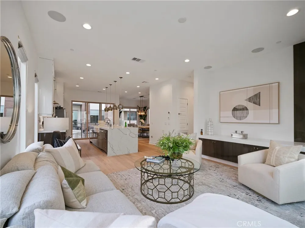 12 Ebb Tide Circle Newport Beach, CA 92663