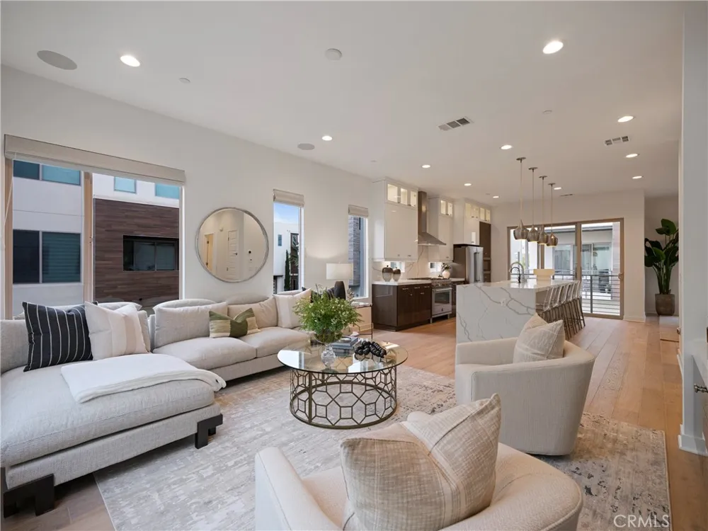 12 Ebb Tide Circle Newport Beach, CA 92663