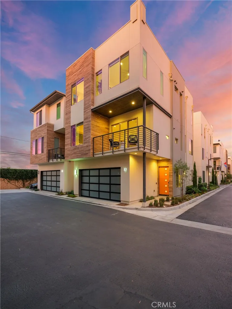 12 Ebb Tide Circle Newport Beach, CA 92663