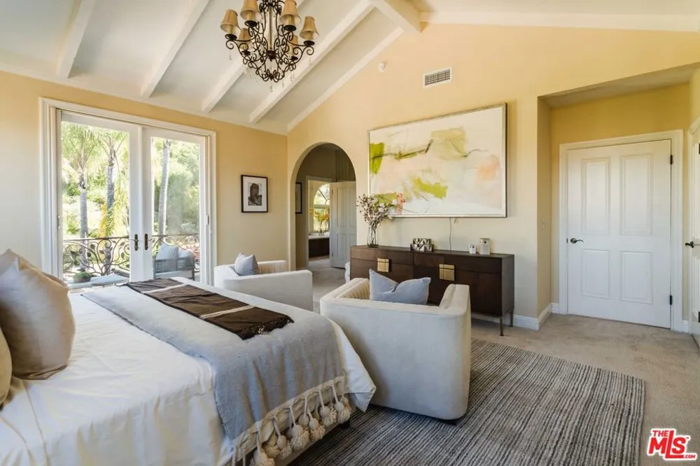 16799 Monte Hermoso Drive Pacific Palisades, CA 90272