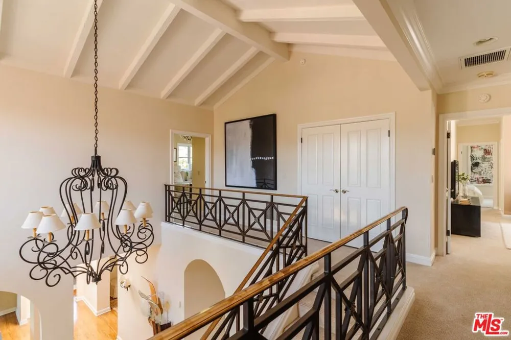 16799 Monte Hermoso Drive Pacific Palisades, CA 90272