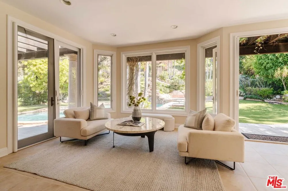 16799 Monte Hermoso Drive Pacific Palisades, CA 90272