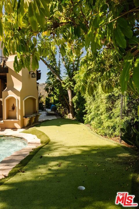 16799 Monte Hermoso Drive Pacific Palisades, CA 90272