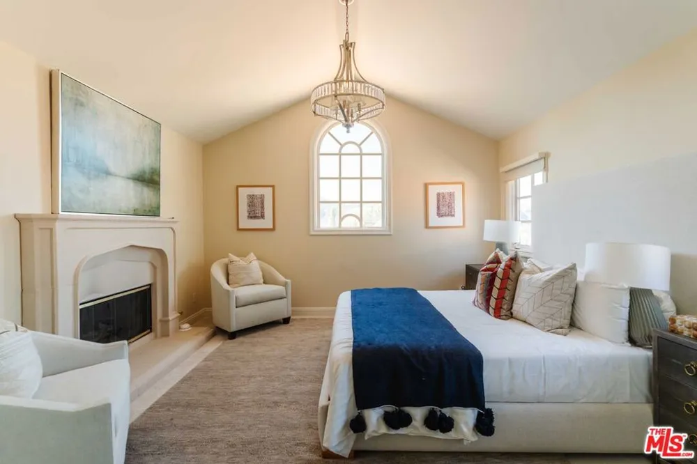 16799 Monte Hermoso Drive Pacific Palisades, CA 90272