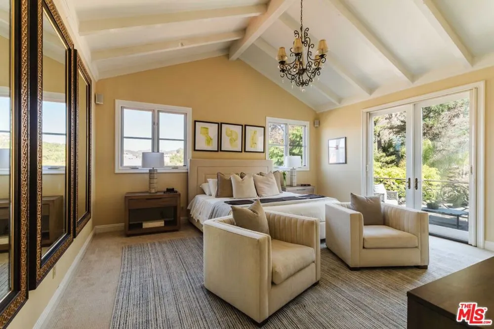 16799 Monte Hermoso Drive Pacific Palisades, CA 90272