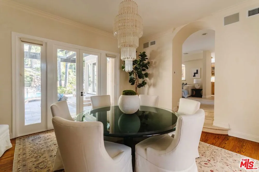 16799 Monte Hermoso Drive Pacific Palisades, CA 90272