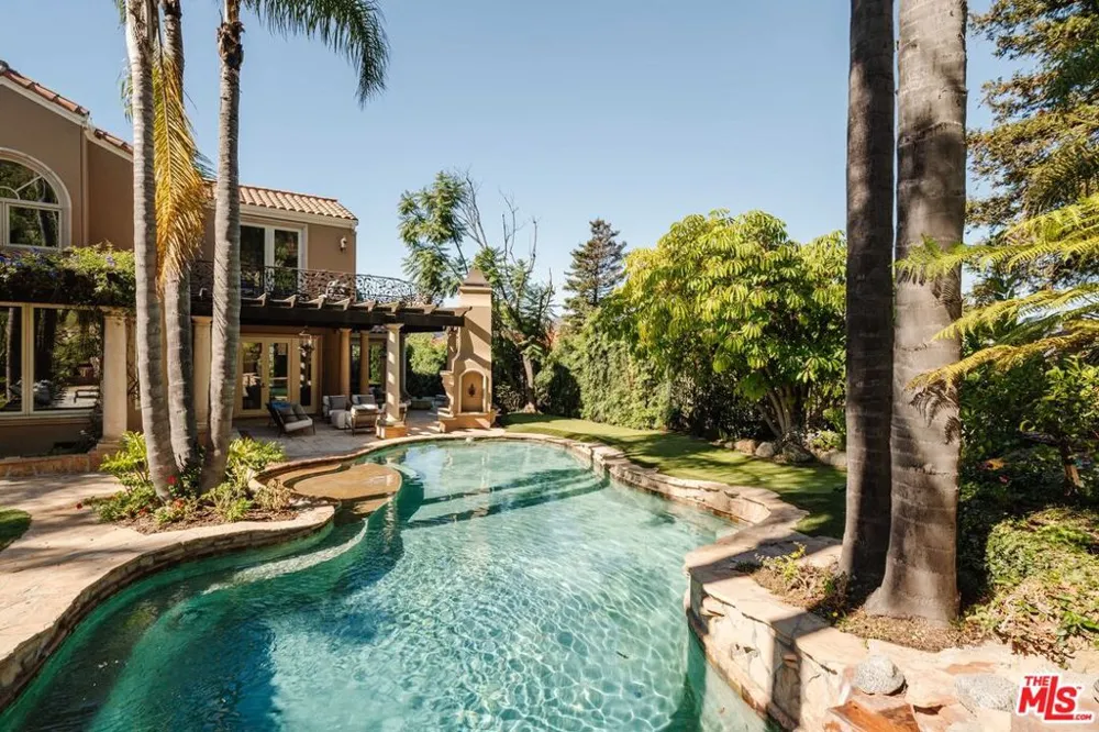 16799 Monte Hermoso Drive Pacific Palisades, CA 90272