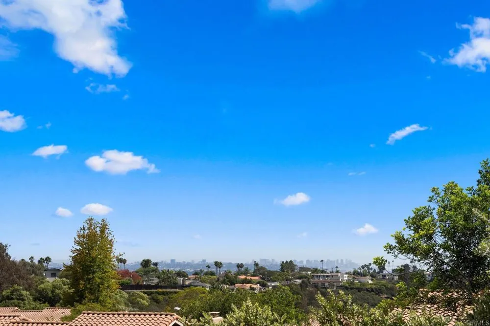 2237 Via Pedrera La Jolla, CA 92037