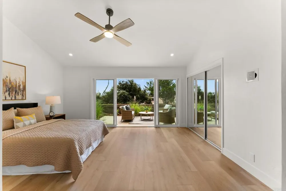 2237 Via Pedrera La Jolla, CA 92037