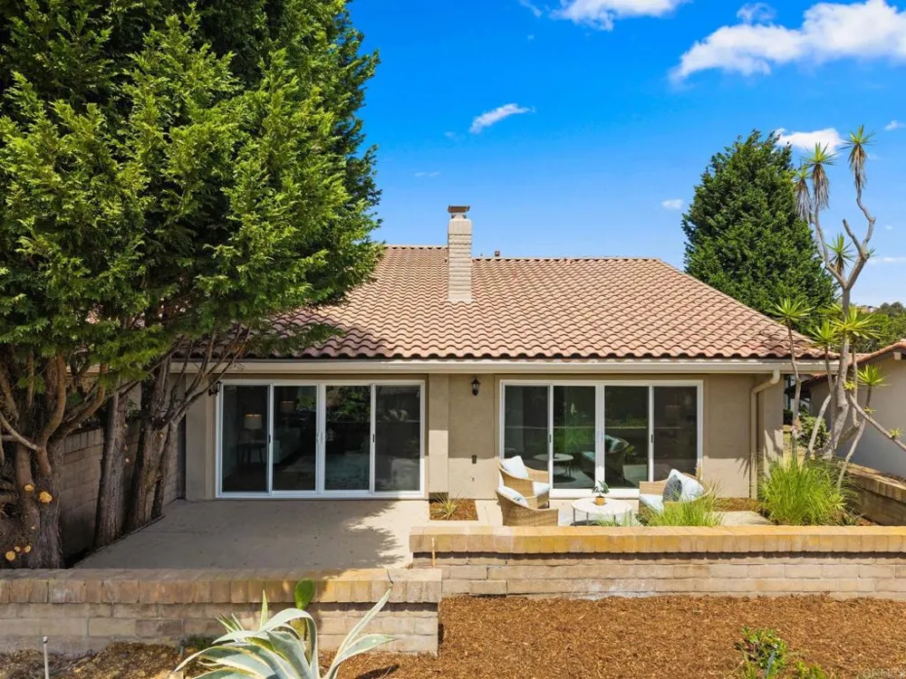 2237 Via Pedrera La Jolla, CA 92037