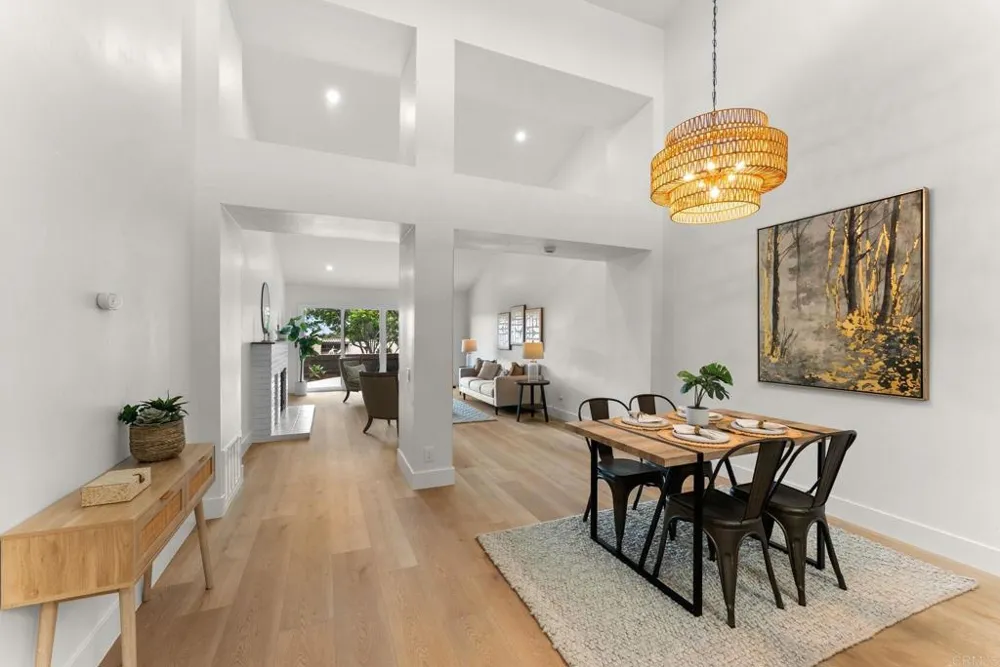 2237 Via Pedrera La Jolla, CA 92037