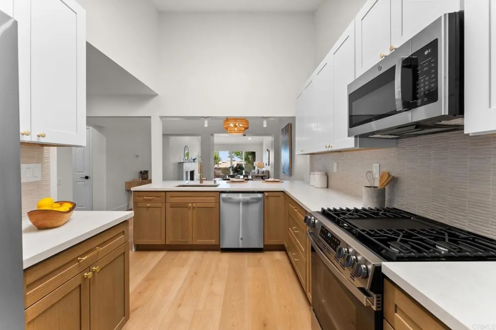 2237 Via Pedrera La Jolla, CA 92037