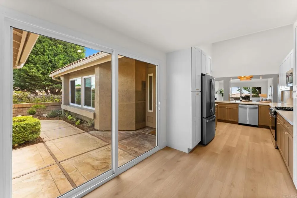 2237 Via Pedrera La Jolla, CA 92037