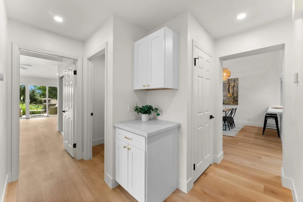 2237 Via Pedrera La Jolla, CA 92037