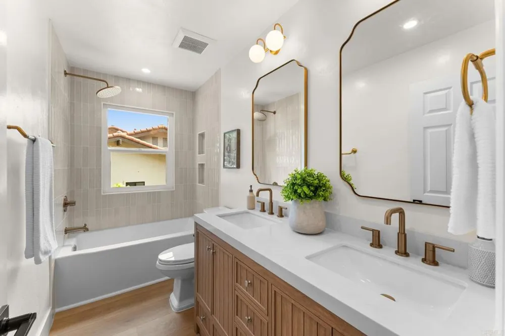 2237 Via Pedrera La Jolla, CA 92037