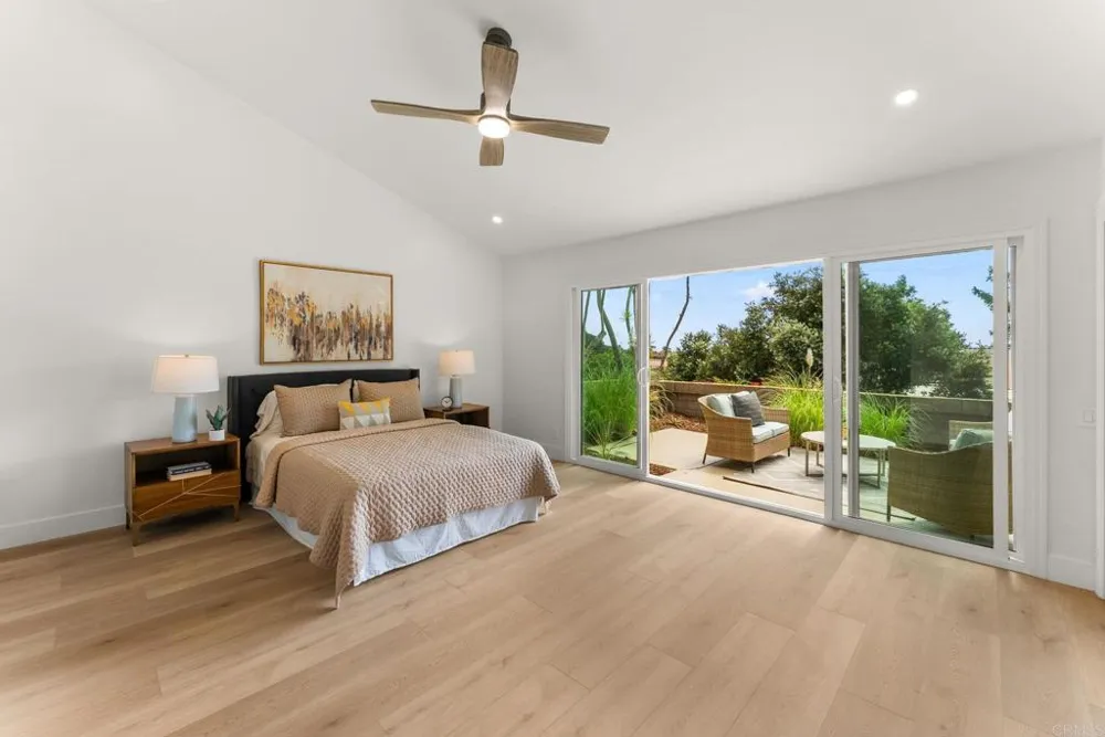2237 Via Pedrera La Jolla, CA 92037