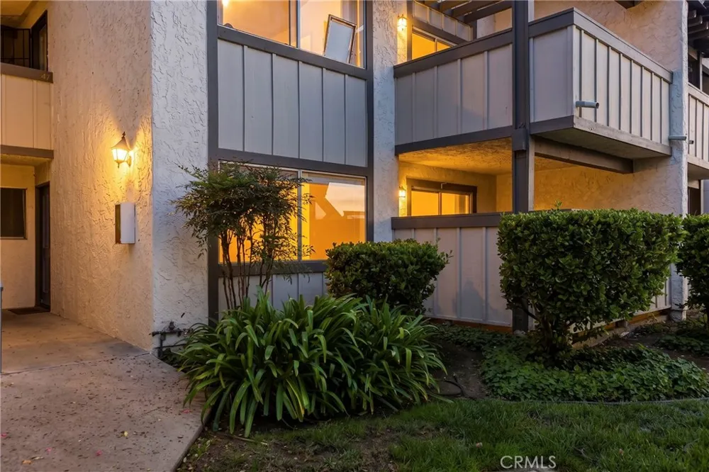 1346 E Hillcrest #42 Thousand Oaks, CA 91362