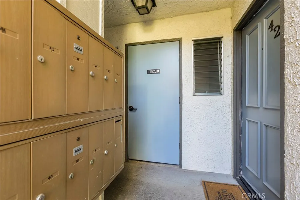1346 E Hillcrest #42 Thousand Oaks, CA 91362