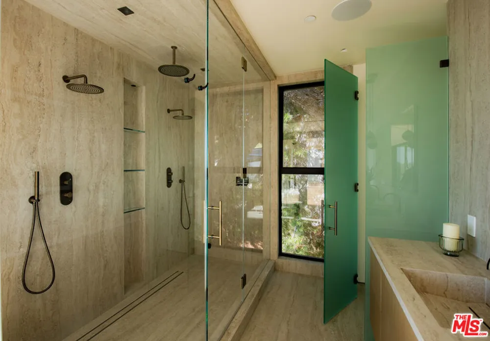 1511 Skylark Lane Los Angeles, CA 90069