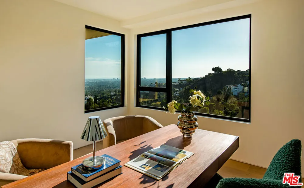 1511 Skylark Lane Los Angeles, CA 90069
