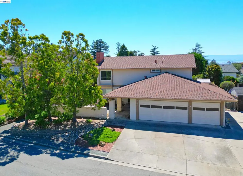 3585 Deer Park Ct Hayward, CA 94542