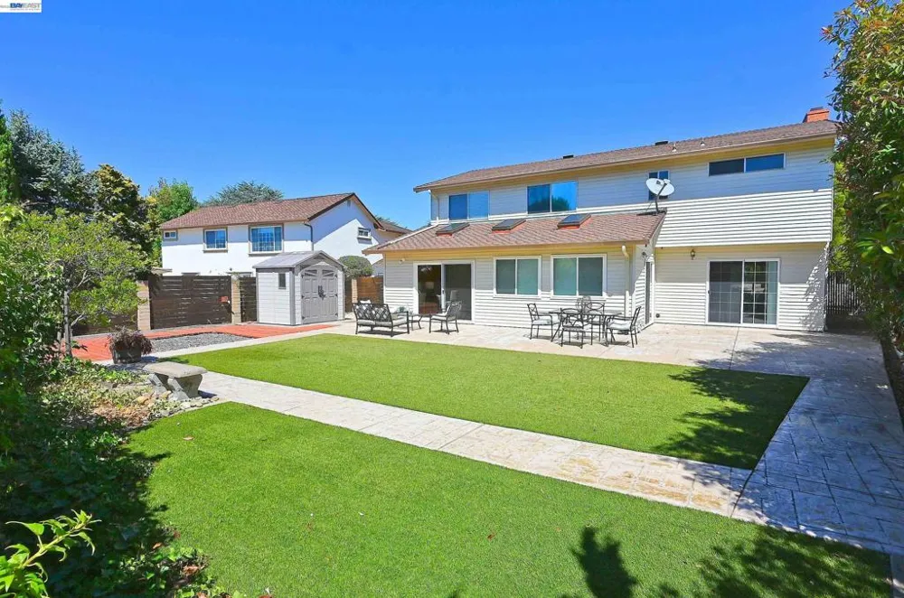 3585 Deer Park Ct Hayward, CA 94542