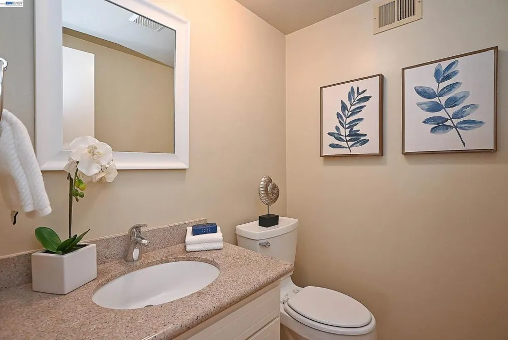 3585 Deer Park Ct Hayward, CA 94542