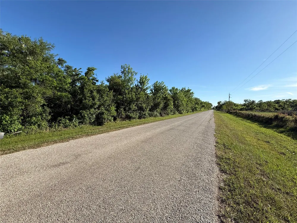 25 Ramblewood Road Sargent, TX 77414