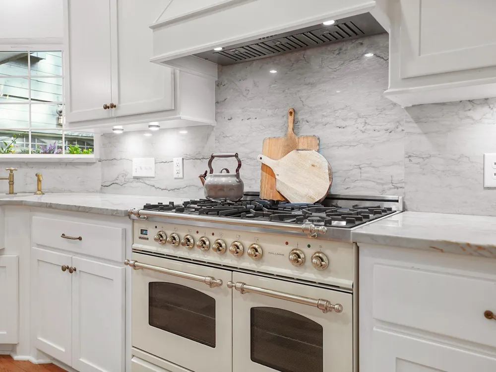 28 Mellow Leaf Court The Woodlands, TX 77381