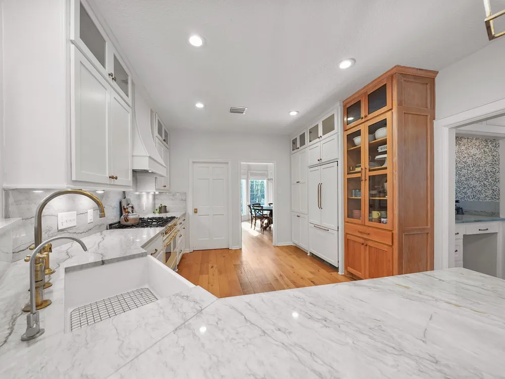 28 Mellow Leaf Court The Woodlands, TX 77381